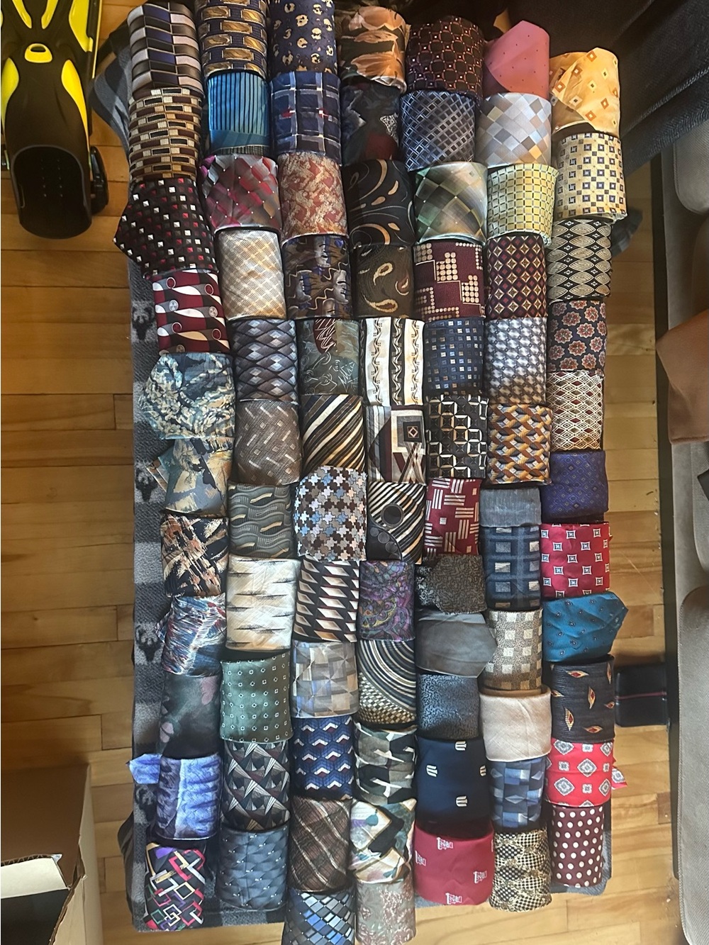 10 random designer ties - Picture 2 of 7